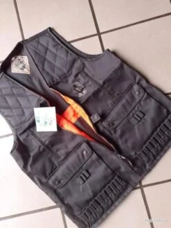 Gilet Brodé Sanglier En Reversible.